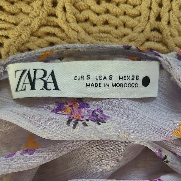 Zara Lavender Floral Print Ruched Semi-Sheer Blouse - Size S - Picture 6 of 7